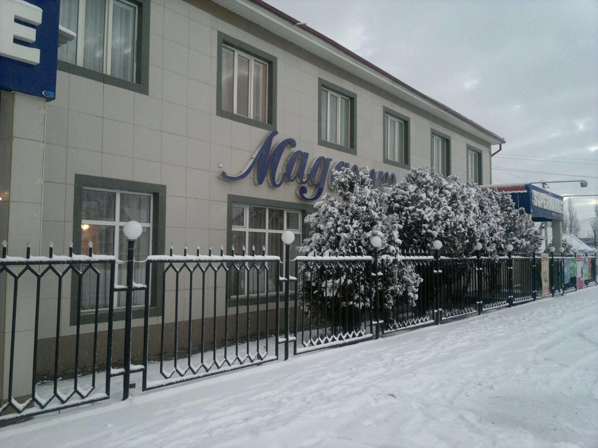 Madanur Hotel Karakol Exterior photo